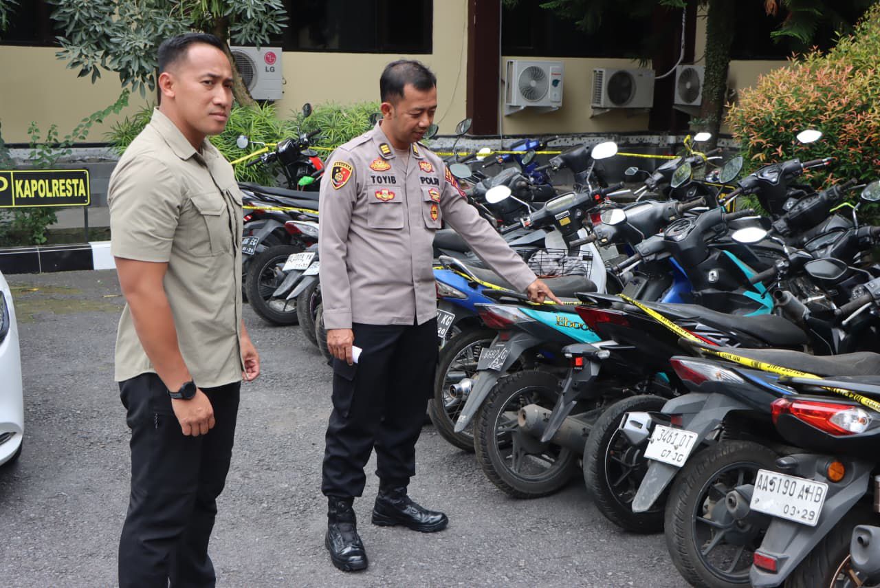 Satreskrim Polresta Magelang Ungkap Kasus Perjudian Sabung Ayam di Tempuran, Tiga Orang Diamankan