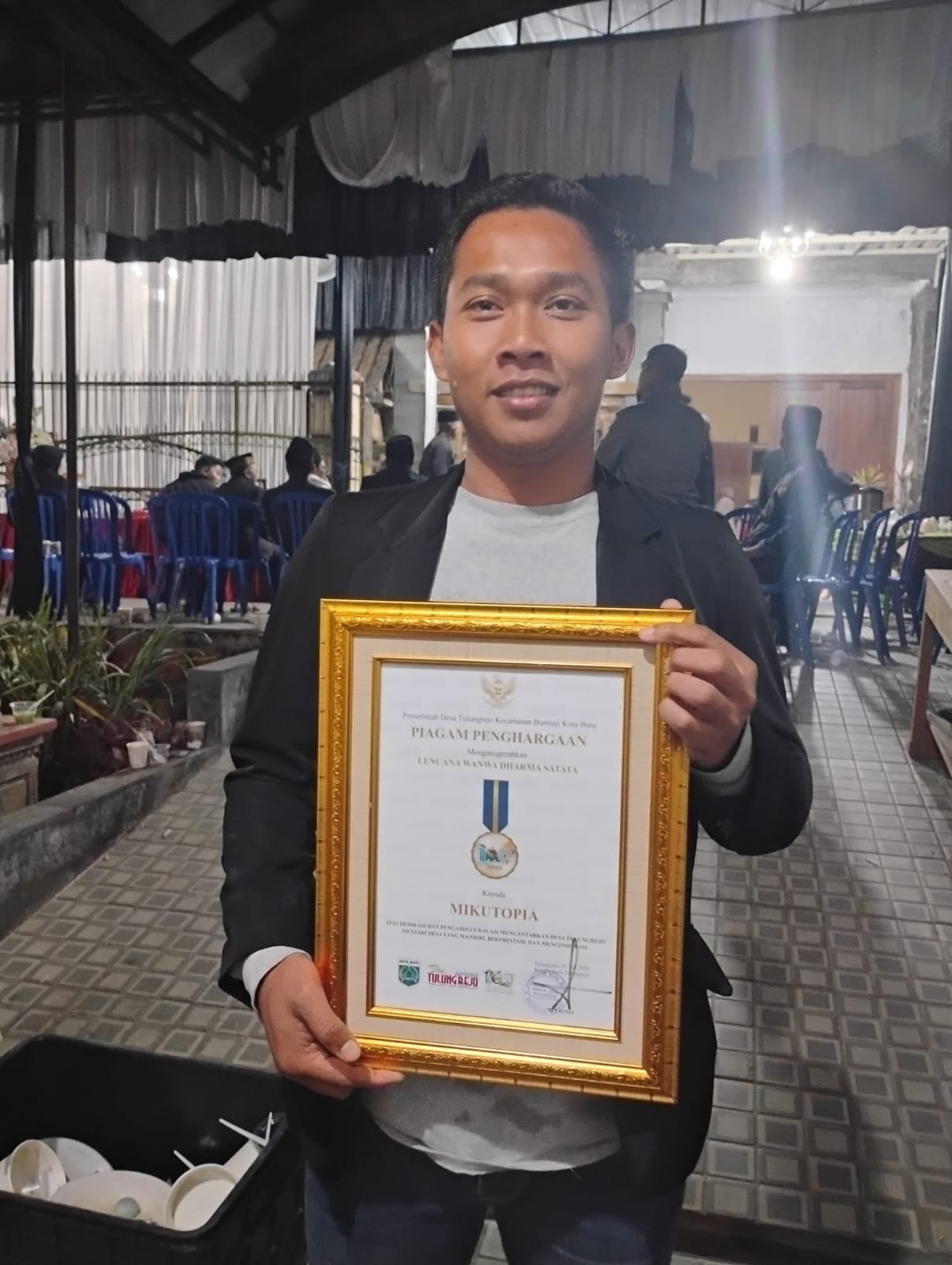Mikutopia Dianugerahi Lencana Wanwa Satata oleh Pemdes Tulungrejo