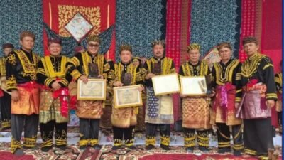 Pimpinan dan Anggota DPRD Hadiri Puncak Kenduri Sko 6 Luhah Sungai Penuh