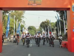Ribuan Peserta dari Berbagai Daerah di Jawa Timur Meriahkan Lamongan Bhayangkara Fun Bike 2026