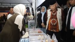 Bupati Malang Serahkan Sertifikat Halal Gratis bagi UMKM, HCCM Halal Center Dorong Pelaku Usaha Naik Kelas