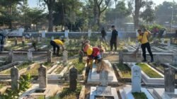 Jelang HUT ke-81 RI: Polresta Malang Kota Bersama TNI-DLH Karya Bhakti di TMP Suropati, Wujud Penghormatan kepada Pahlawan