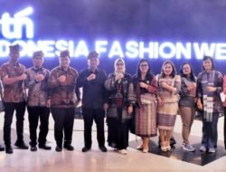 Wastra Simalungun Curi Perhatian di Indonesia Fashion Week 2026, Bupati Anton: Budaya Harus Jadi Kekuatan Ekonomi