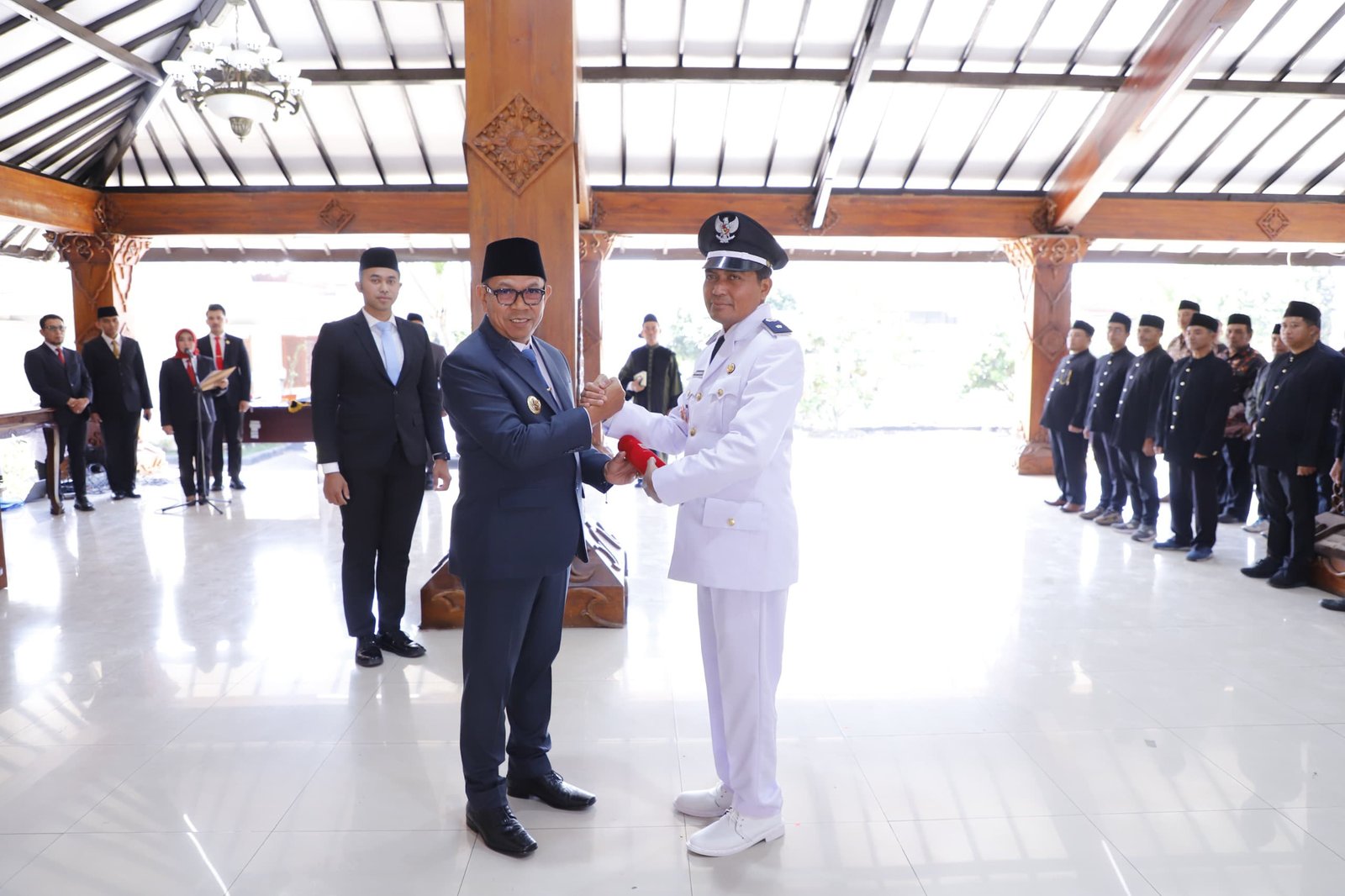 Dilantik Jadi Kades PAW Sidomulyo, Nurochman Pesan Jangan Tertutup kepada Masyarakat