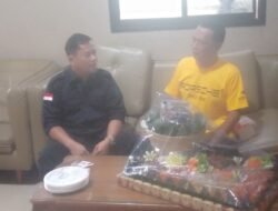 Para RT Dan Perangkat Desa, Rayakan Hari Lahir Ke 54 Kades di Kantor Desa Telaga Kecamatan Cikupa