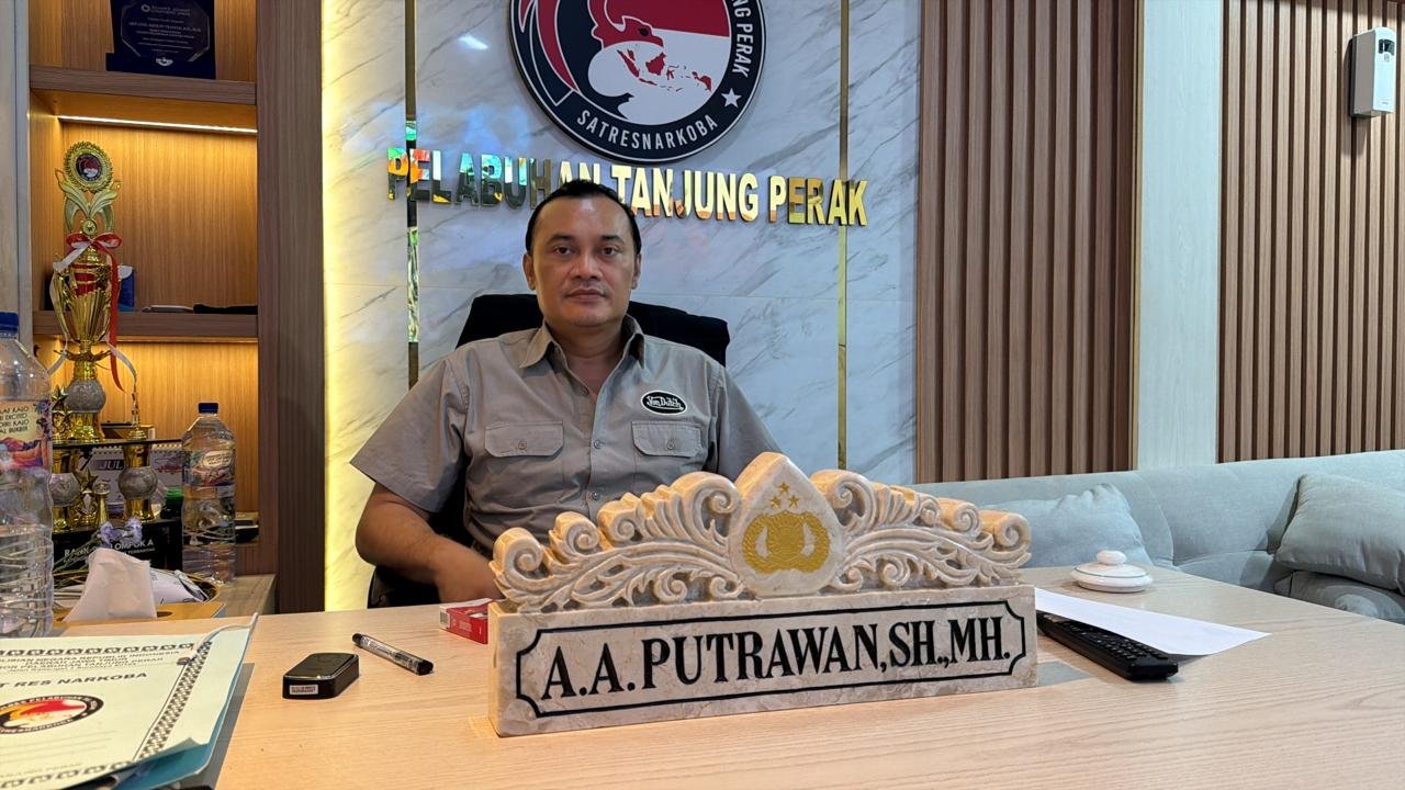 Ganja 41,8 Gram Disimpan di Bawah Meja, Polisi Tangkap Pria 23 Tahun di Surabaya